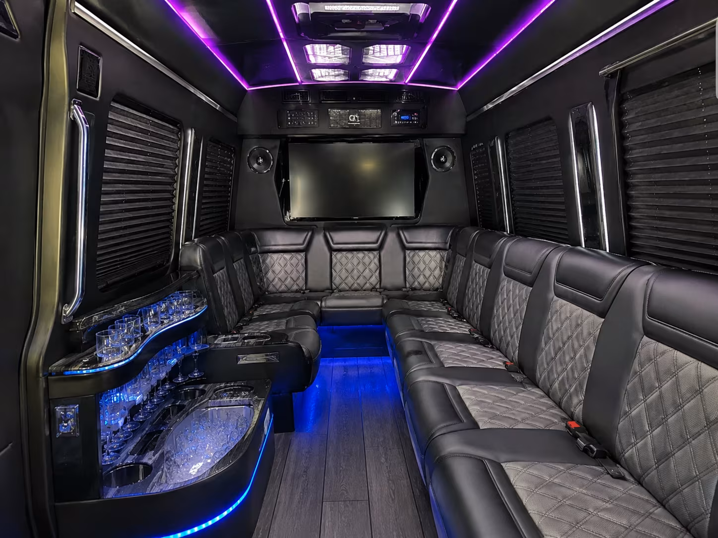 bus rentals for corporate retreats and team outings in the texas hill country
