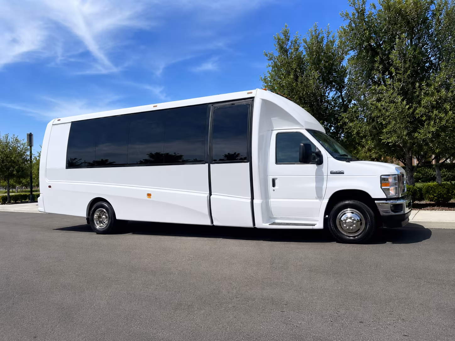 bus rentals for music festival weekends near new braunfels
