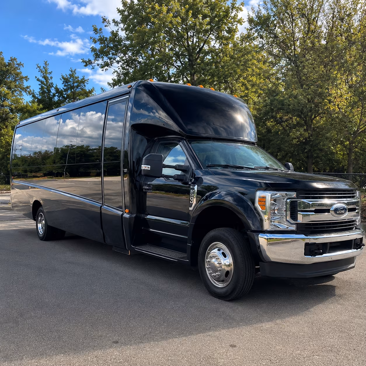 buses for new braunfels college and university group transportation