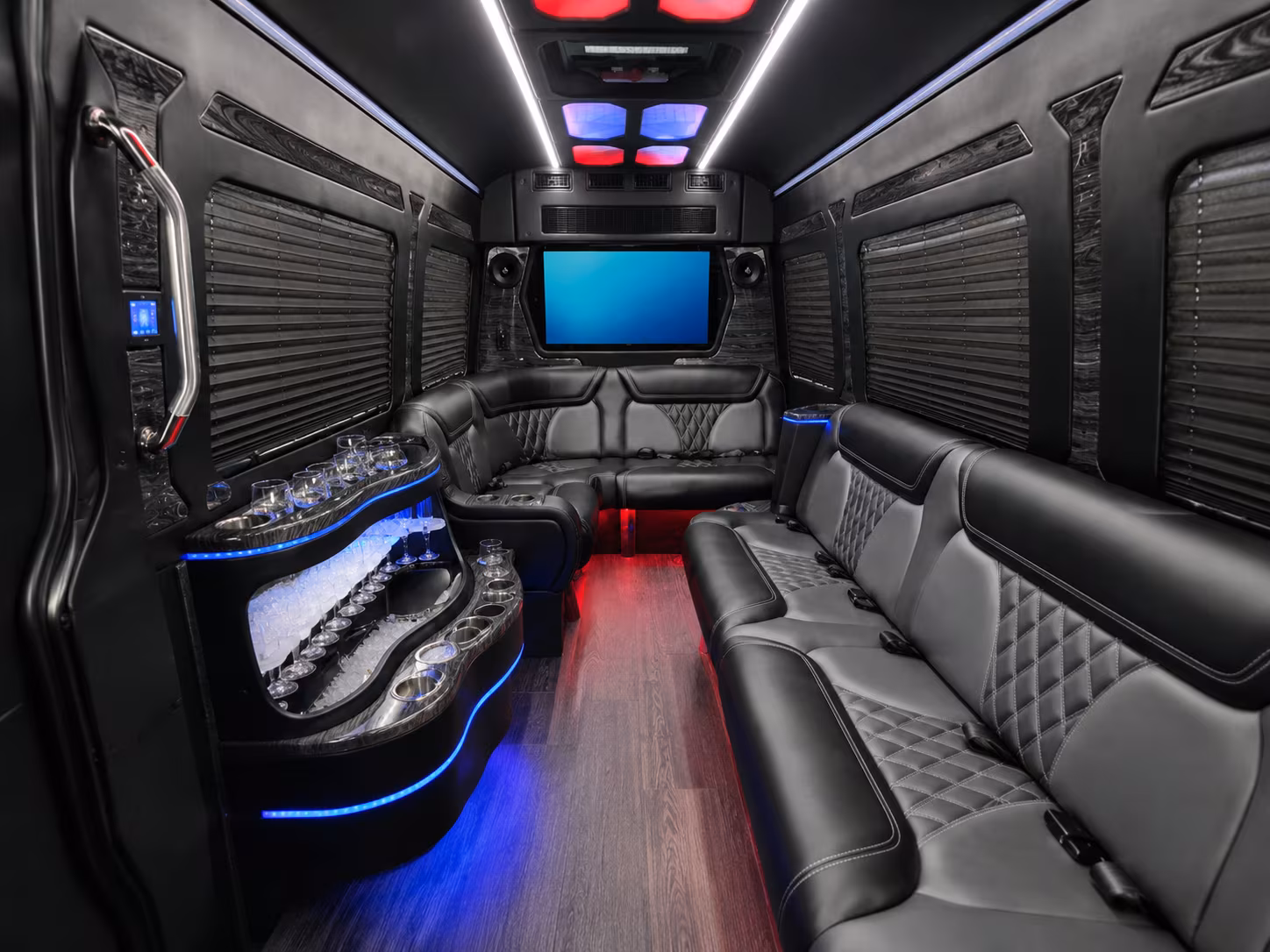 group bus travel from new braunfels to san antonio for events and stadium trips