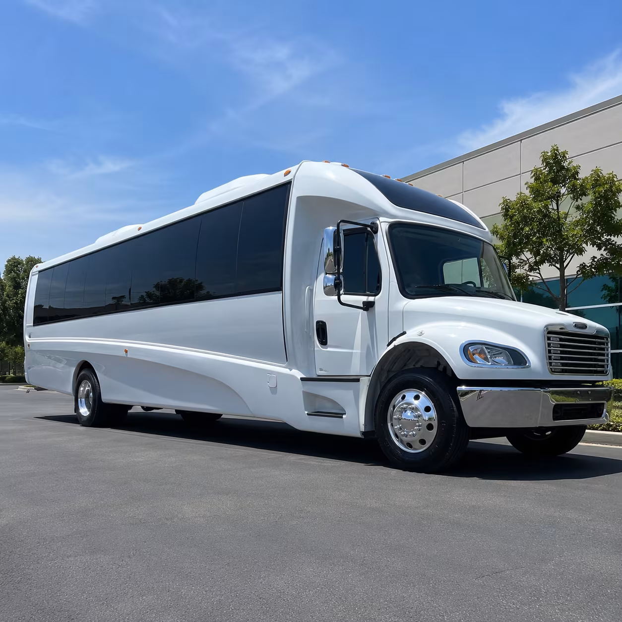 new braunfels 20 passenger minibus