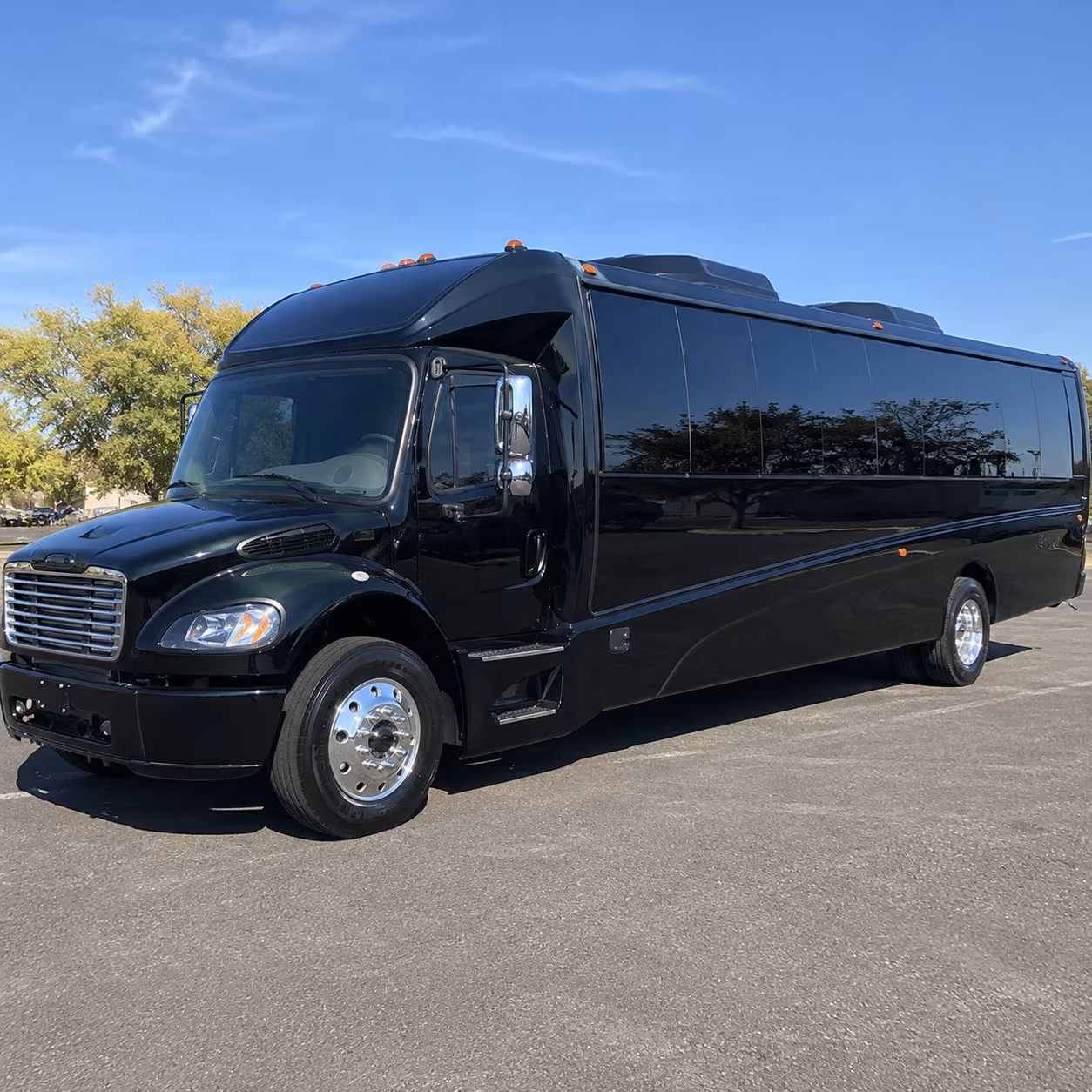 new braunfels 25 passenger minibus