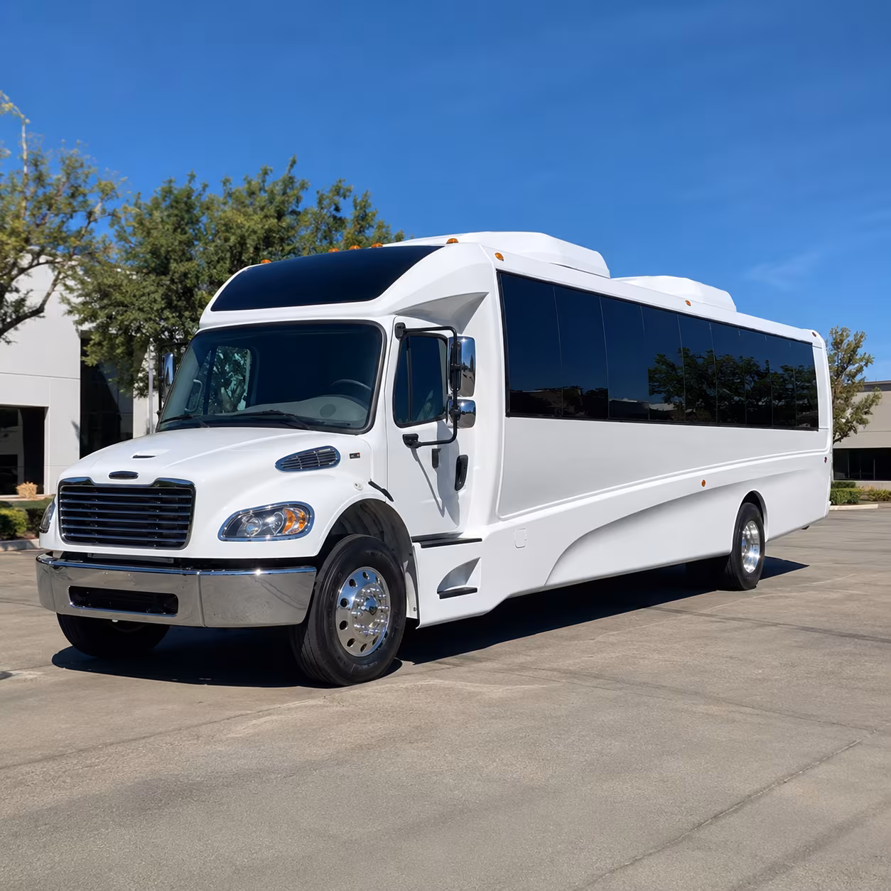 new braunfels 35 passenger minibus