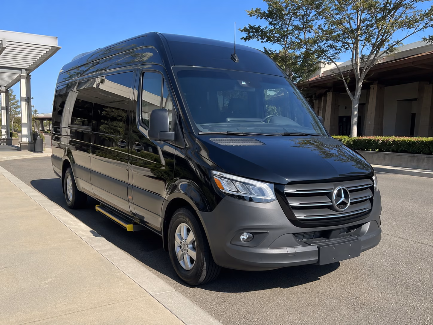 sprinter vans and smaller buses for new braunfels prom couples and small groups